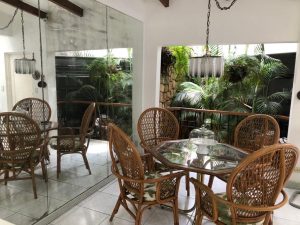 abitación principal con jacuzzi en casa de lujo Rohrmoser